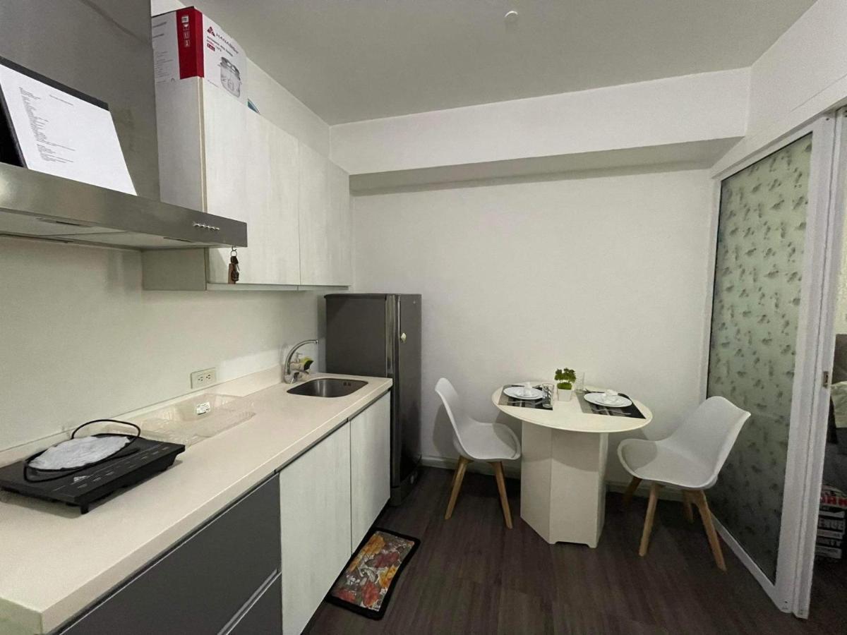 Azure Urban Resort With Wifi And Netflix Pasay Exterior photo