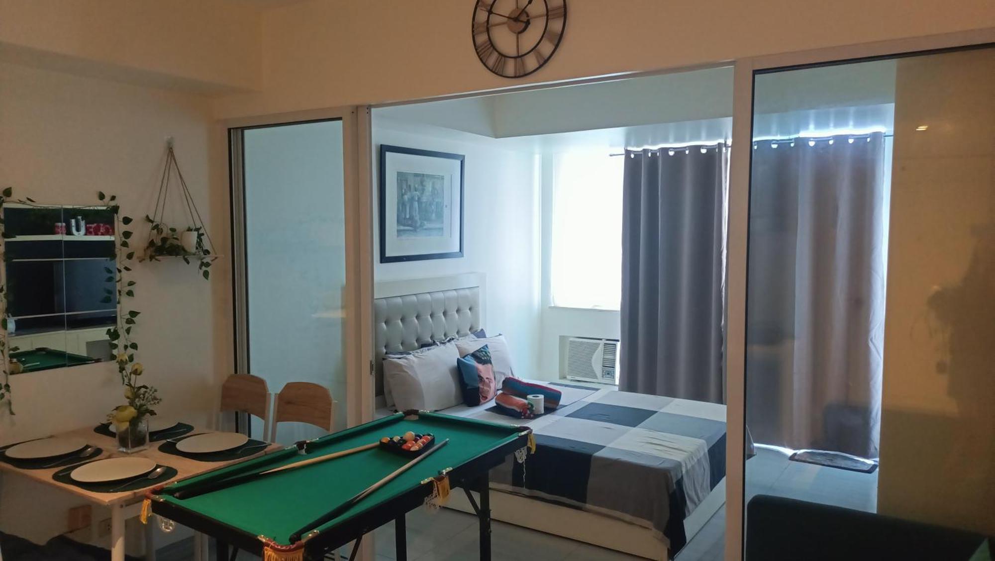 Azure Urban Resort With Wifi And Netflix Pasay Exterior photo